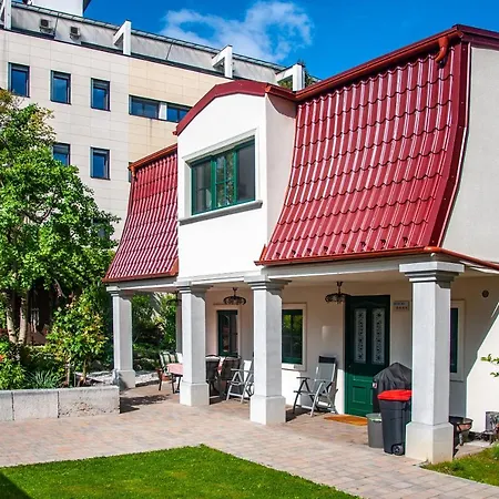 Entire House In The Center Of - Free Parking - Dragon Garden Pavilion Homestay Ljubljana