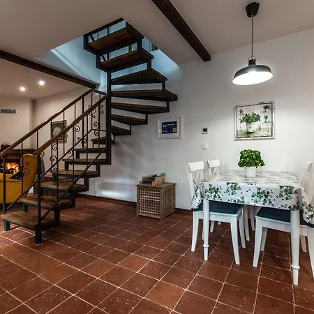 Entire House In The Center Of - Free Parking - Dragon Garden Pavilion Любляна