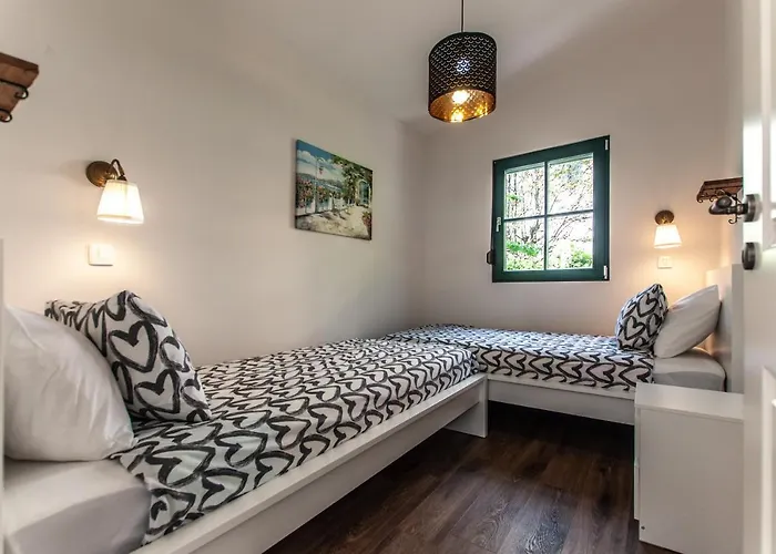 Entire House In The Center Of - Free Parking - Dragon Garden Pavilion ホームステイ