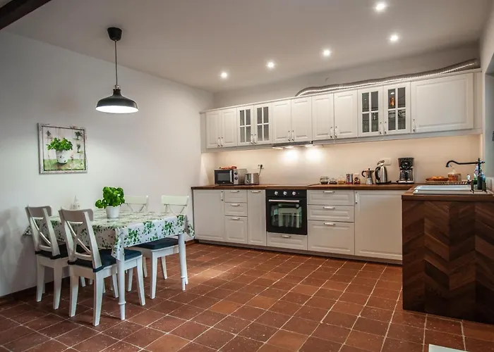 Entire House In The Center Of - Free Parking - Dragon Garden Pavilion * Любляна