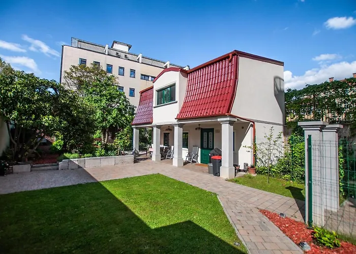 ホームステイ Entire House In The Center Of - Free Parking - Dragon Garden Pavilion リュブリャナ