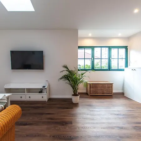 Entire House In The Center Of - Free Parking - Dragon Garden Pavilion Lublaň