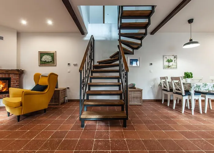 Entire House In The Center Of - Free Parking - Dragon Garden Pavilion Homestay *